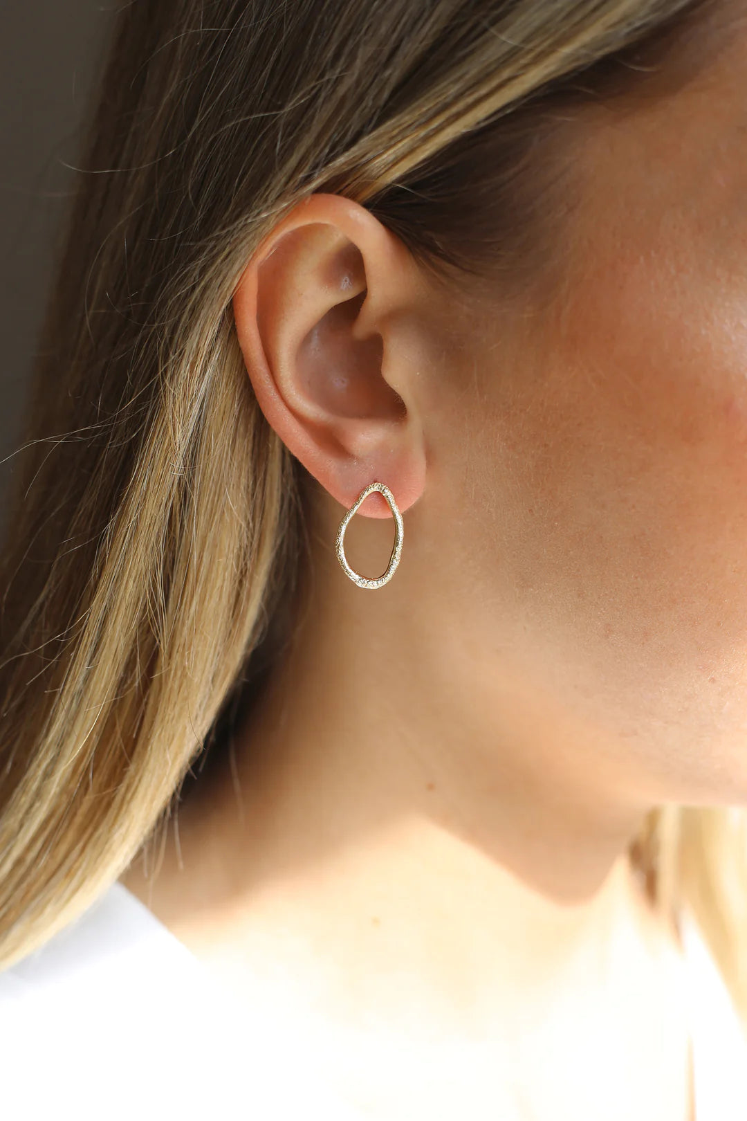 SEIZE GOLD EARRINGS