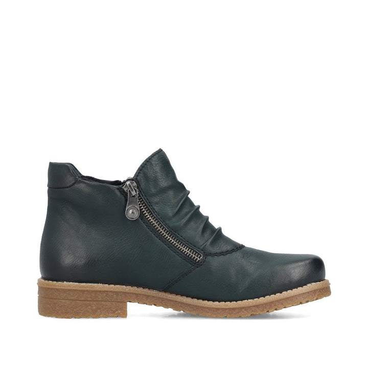 LADIES GREEN MID HEIGHT BOOTS