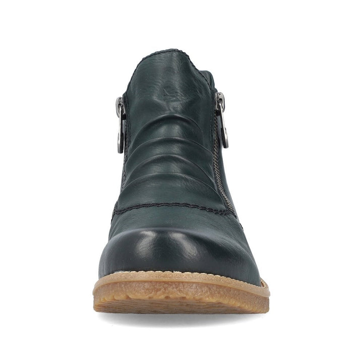LADIES GREEN MID HEIGHT BOOTS