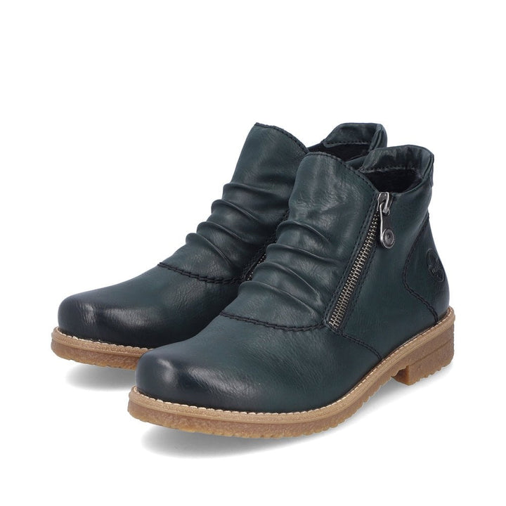 LADIES GREEN MID HEIGHT BOOTS