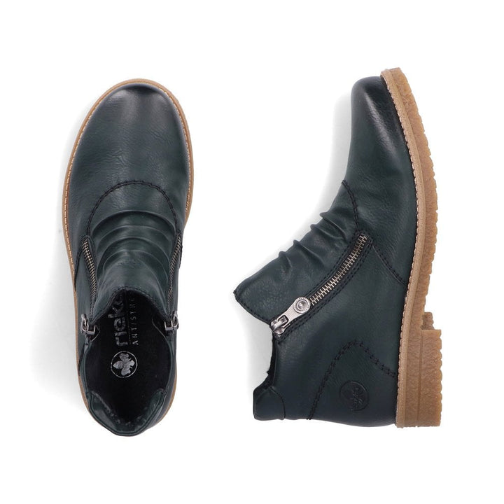 LADIES GREEN MID HEIGHT BOOTS