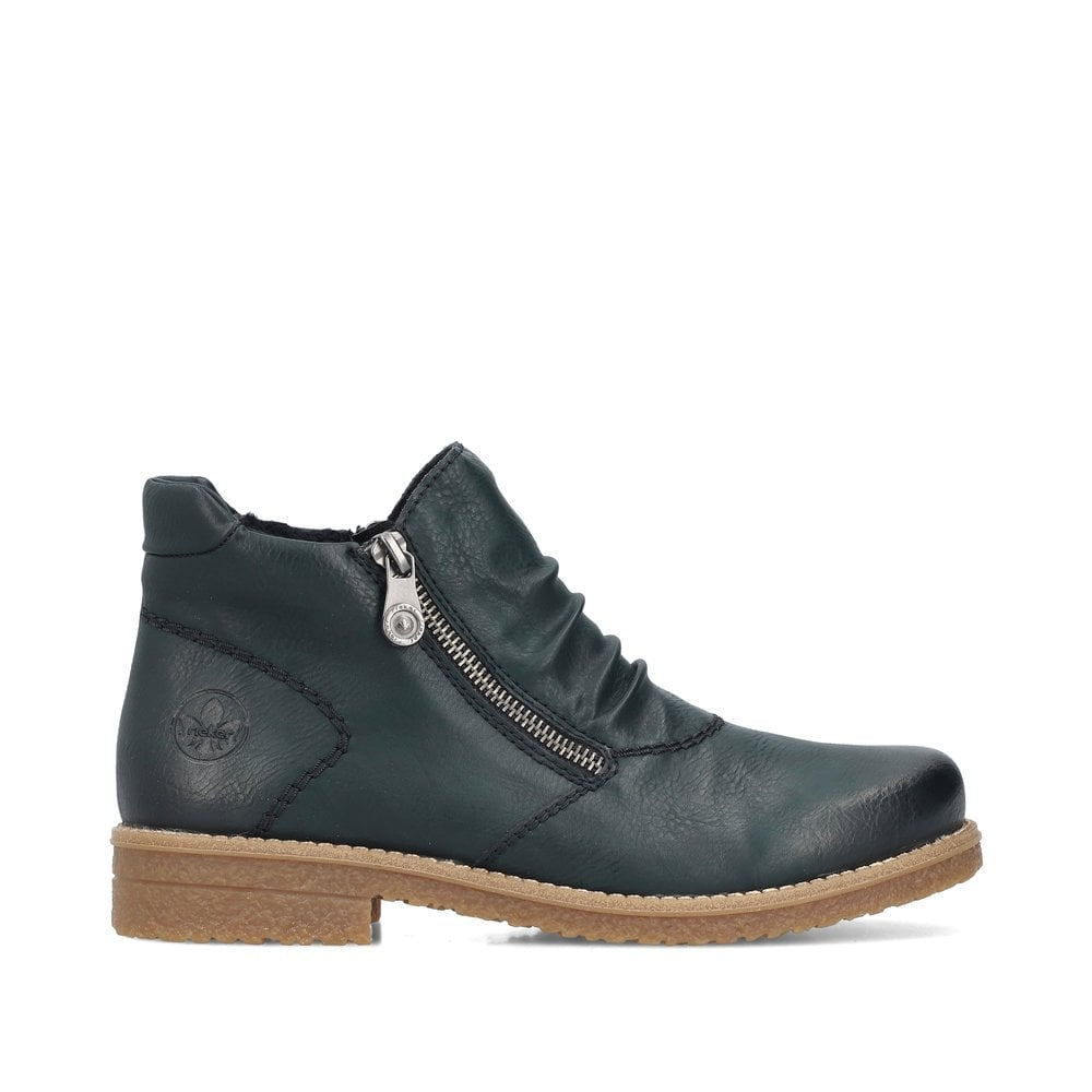 LADIES GREEN MID HEIGHT BOOTS