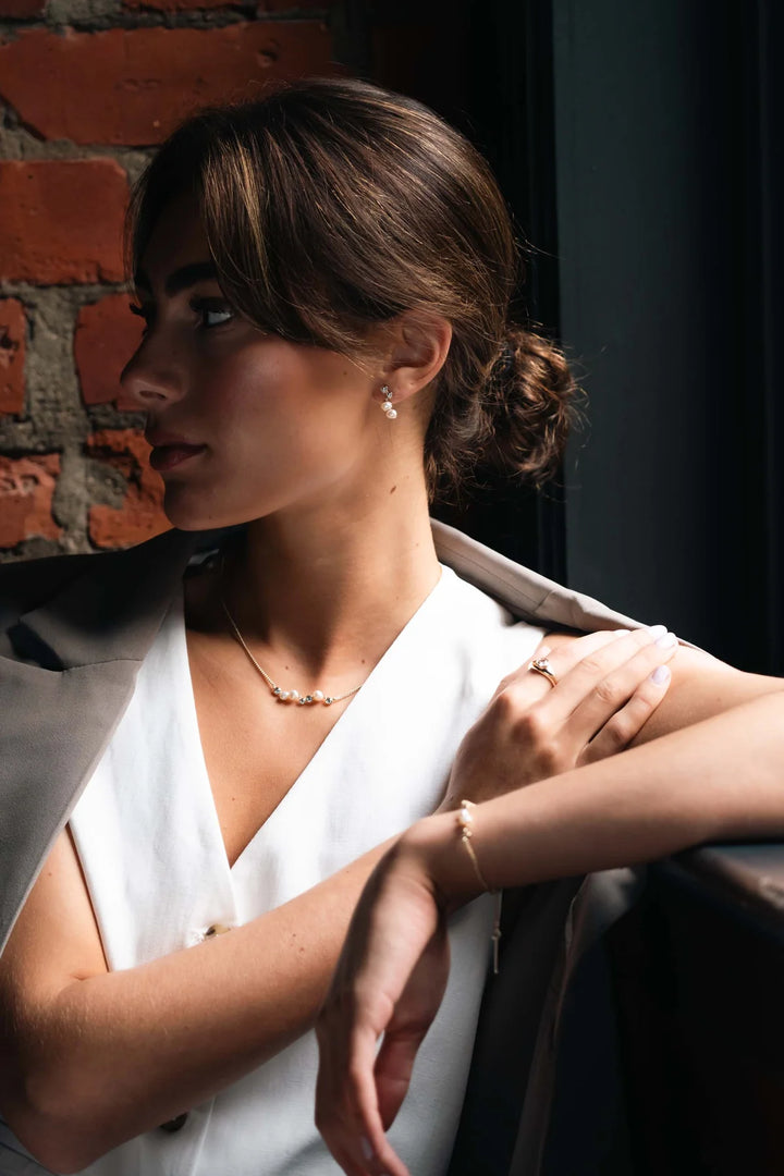 OYSTER NECKLACE GOLD