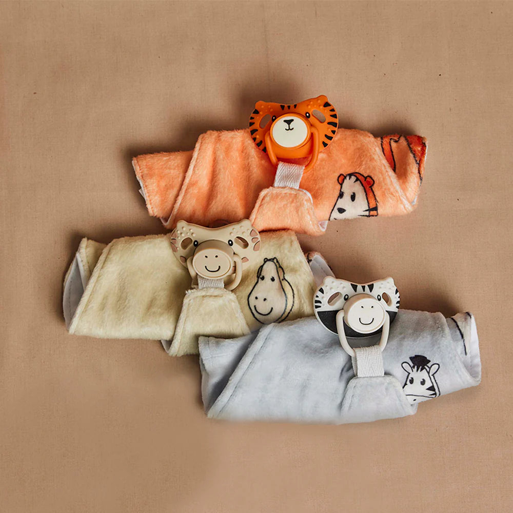 TEETHING SOOTHER & COMFORTER TEDDY TIGER