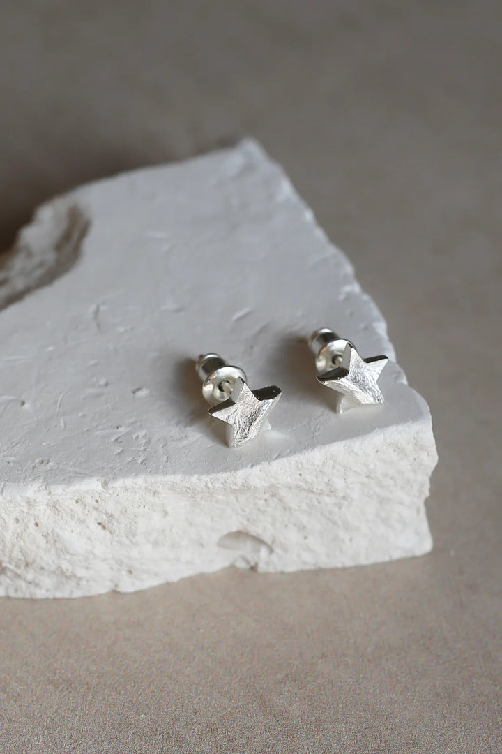 DISTANCE SILVER EARRINGS