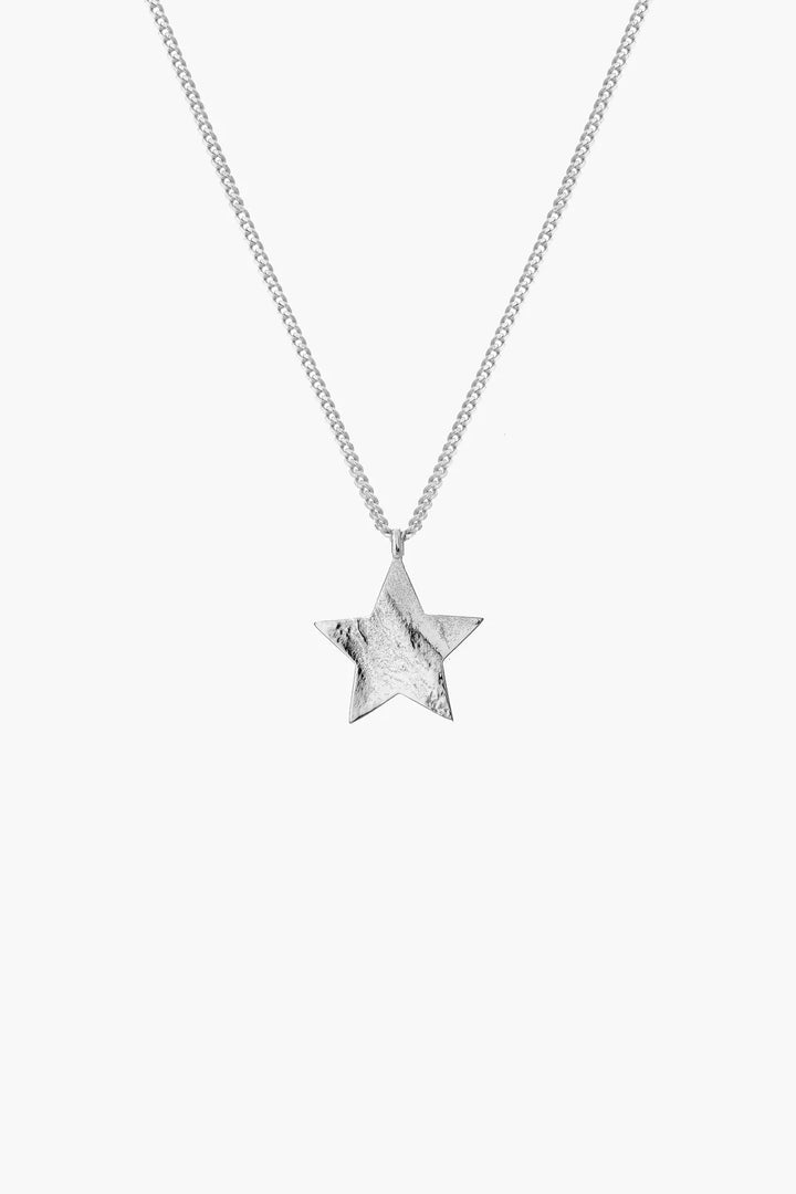 DISTANCE SILVER NECKLACE