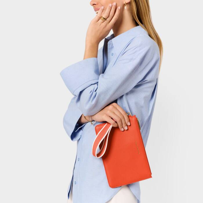 HALLIE WRISTLET POUCH DEEP ORANGE