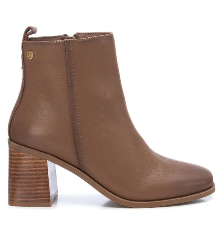 TAUPE LEATHER BLOCK HEEL ANKLE BOOT