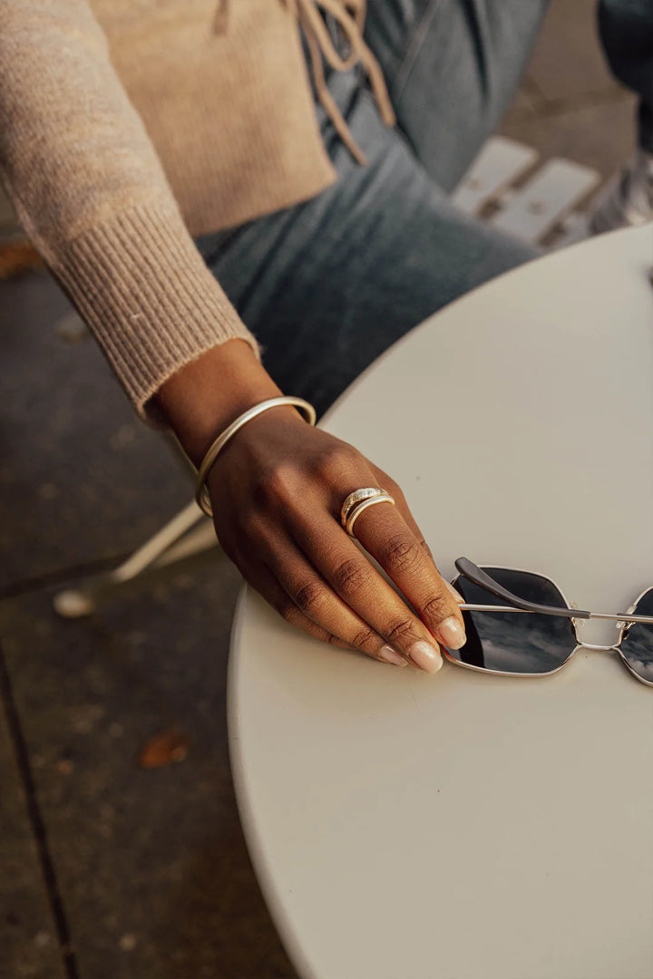 WAVE GOLD BANGLE