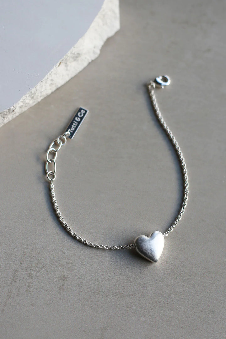 EMBRACE SILVER HEART BRACELET