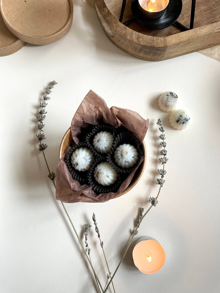 Botanical Wax Melt Tub: Patchouli & Leather