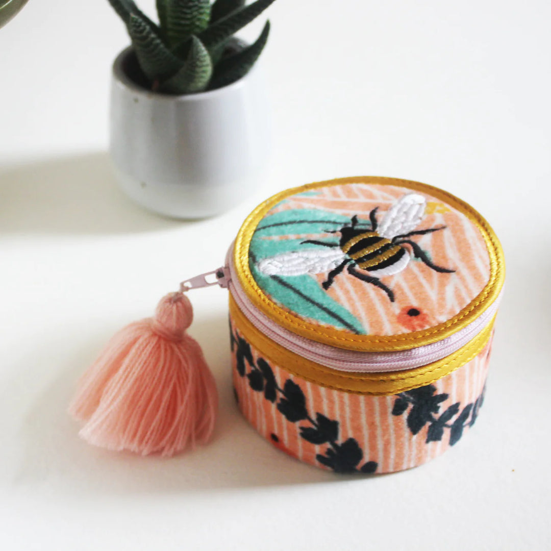 EDEN BOX WITH BEE DESIGN