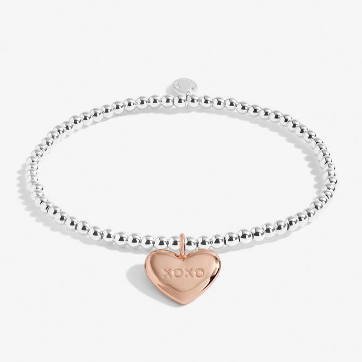 A LITTLE ‘HUGS & KISSES’ BRACELET