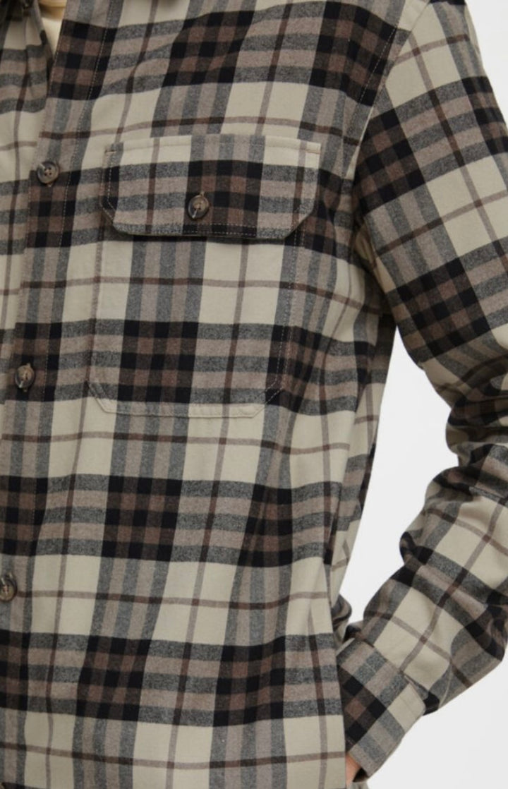 AUGUST OVER SHIRT