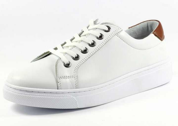 WHITE ZAMORA TRAINER