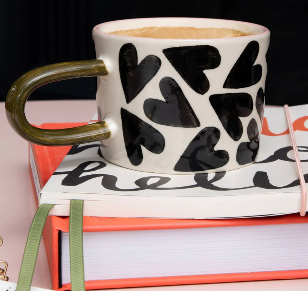 MONO HEARTS MUG
