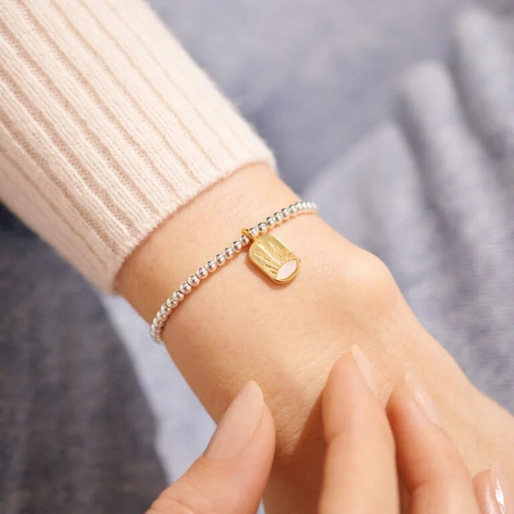 A LITTLE ‘NEW HORIZONS’ BRACELET