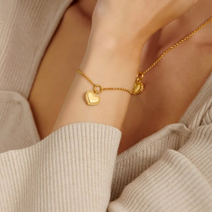 LOVE WATERPROOF GOLD HEART BRACELET