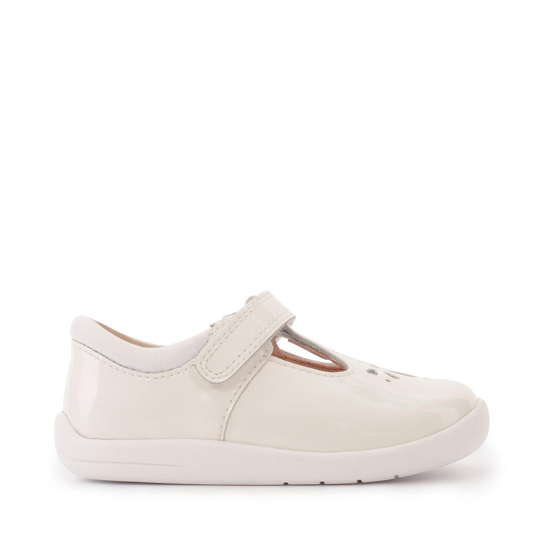 PUZZLE WHITE PATENT FIRST WALKING SHOES