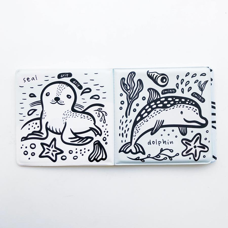 COLOUR ME: WHO'S IN THE WATER? BATH BOOK