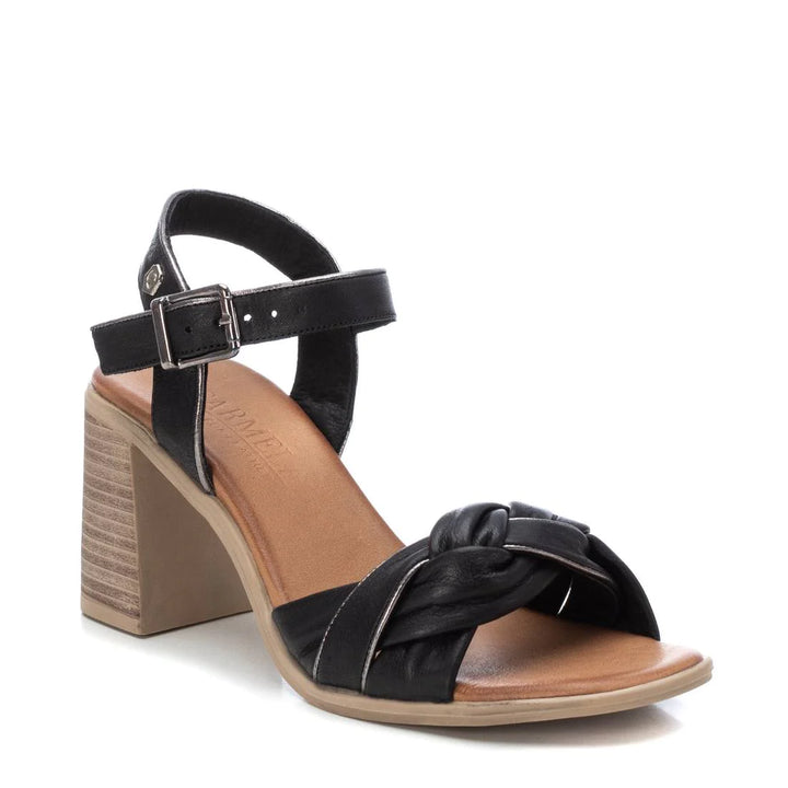BLACK LEATHER HEELED SANDAL