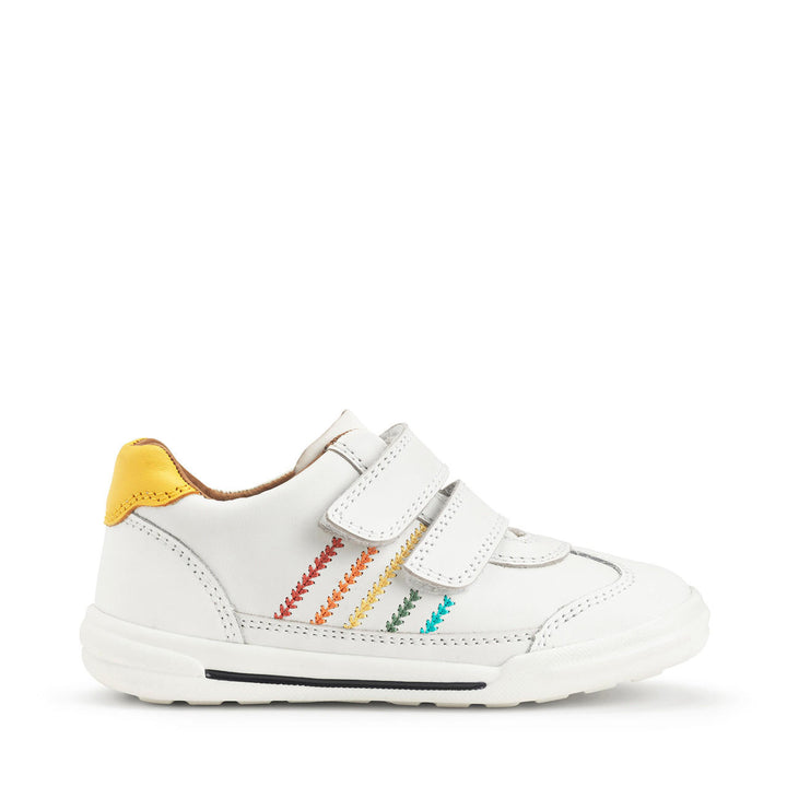 ROUNDABOUT WHITE LEATHER CASUAL SHOE
