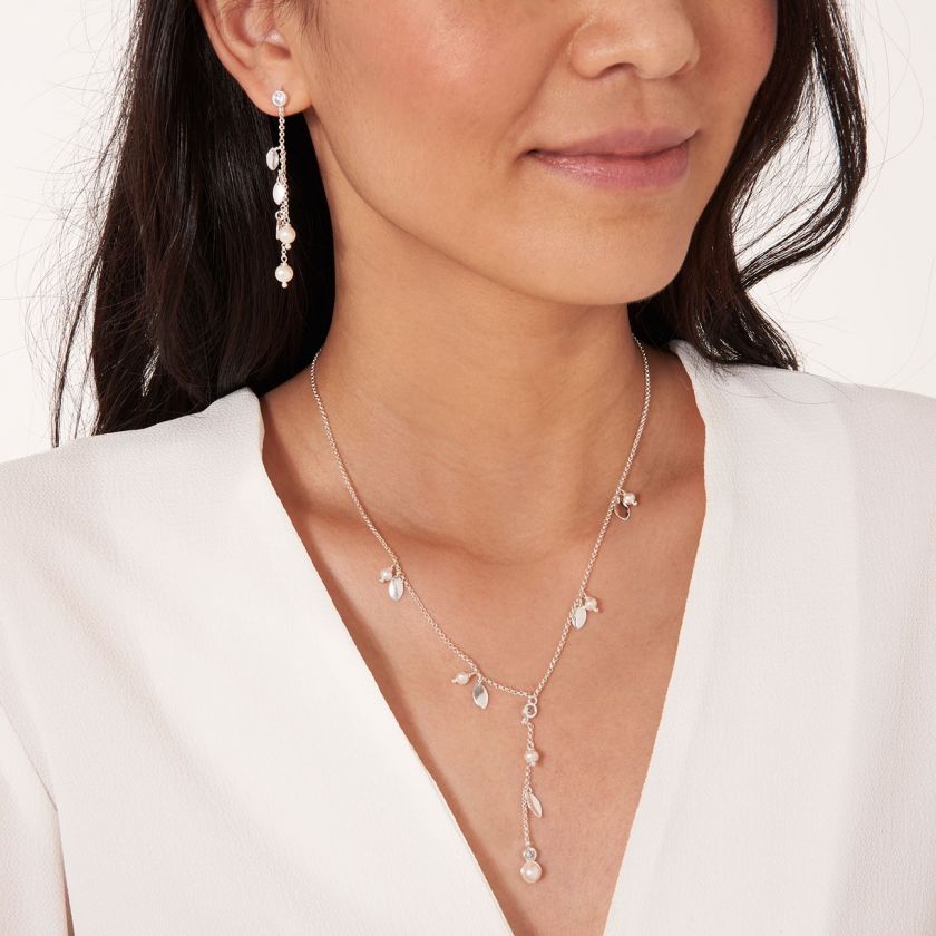 HAPPY EVER AFTER BOXED PEARL LARIAT LEAF NECKLACE