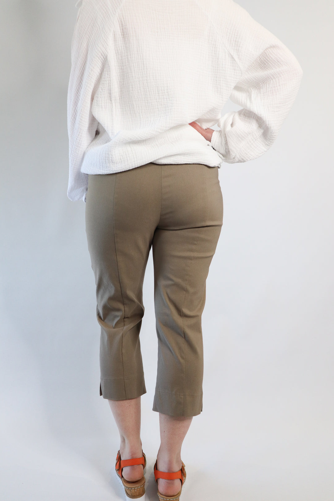 TAUPE MARIE 07 CROPPED TROUSERS