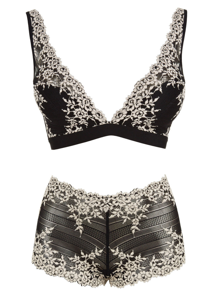 BLACK EMBRACE LACE SOFT CUP BRA