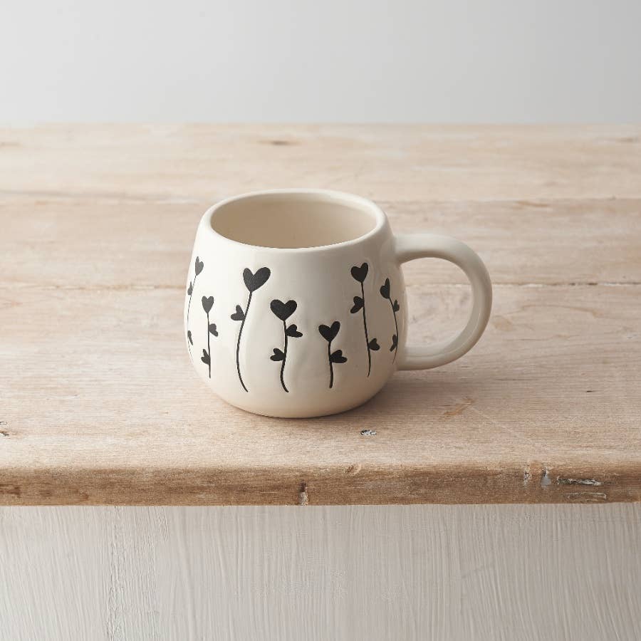 13.5cm Black Heart Flower Mug