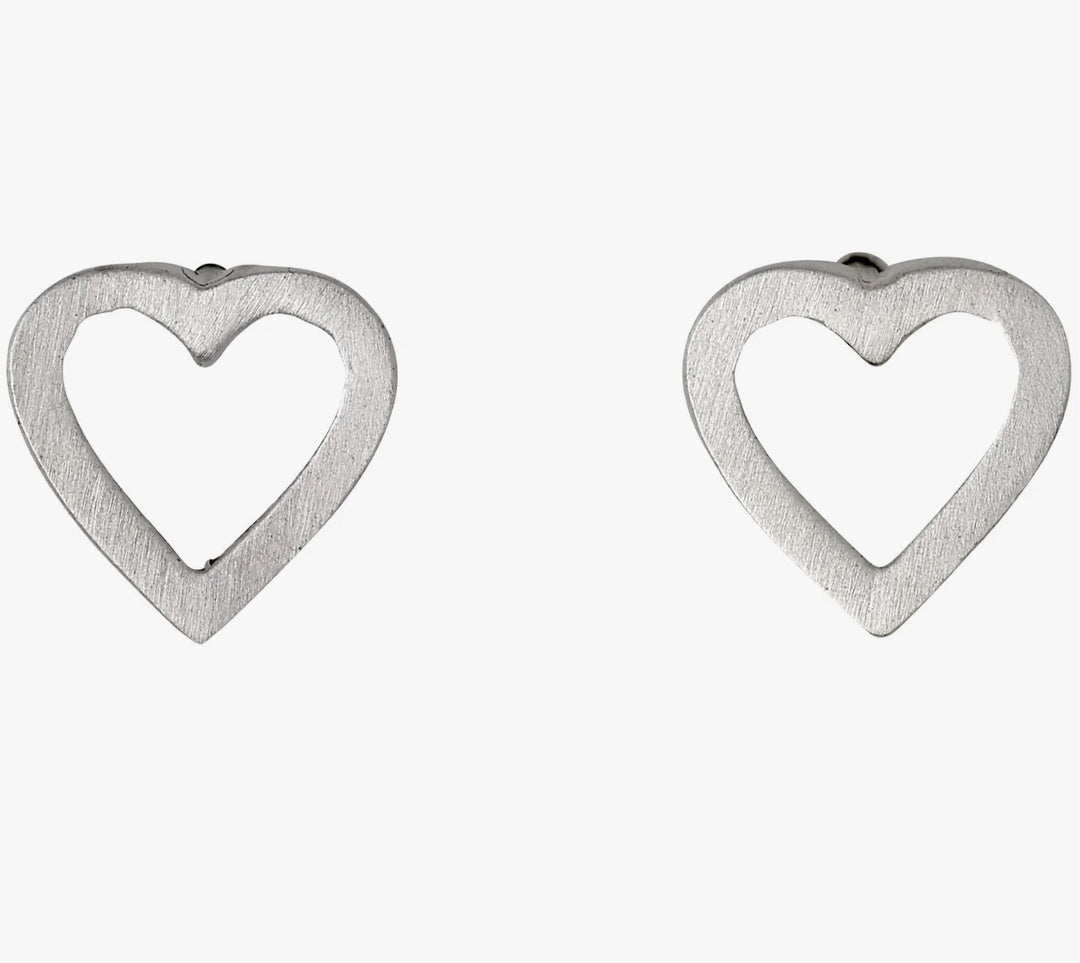 SOPHIA TINY HEART EARSTUD SILVER