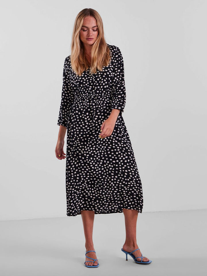 PCNYA BRIGHT WHITE/DOT 3/4 MIDI DRESS