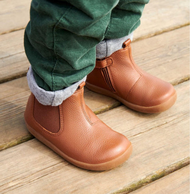 AVENUE TAN LEATHER ZIP UP BOOTS