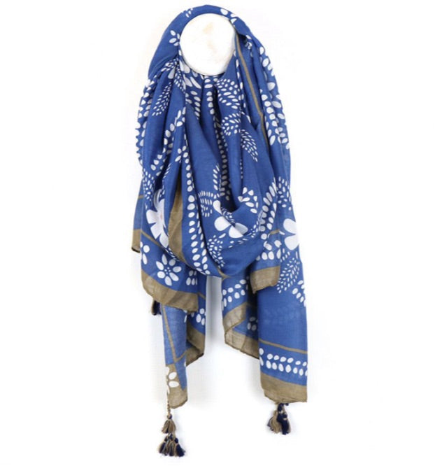 BLUE MIX STENCIL PRINT SCARF WITH TASSELS